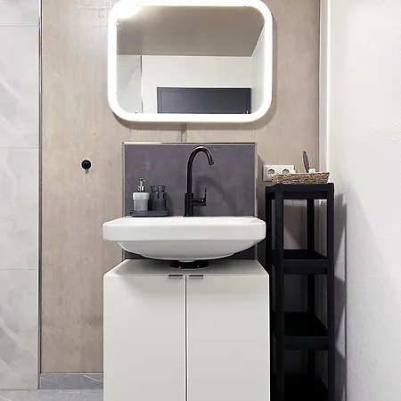 Bonquartier Design Mit Balkon, Parkplatz شقة