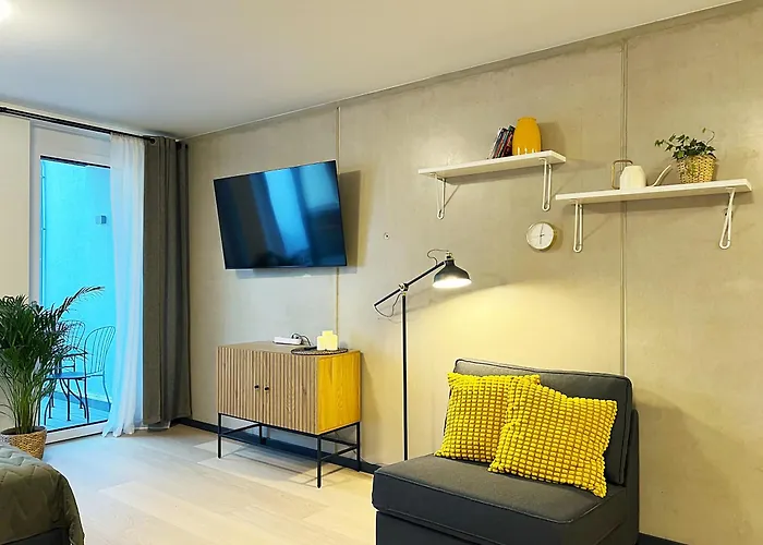 Appartement Bonquartier Design Mit Balkon, Parkplatz