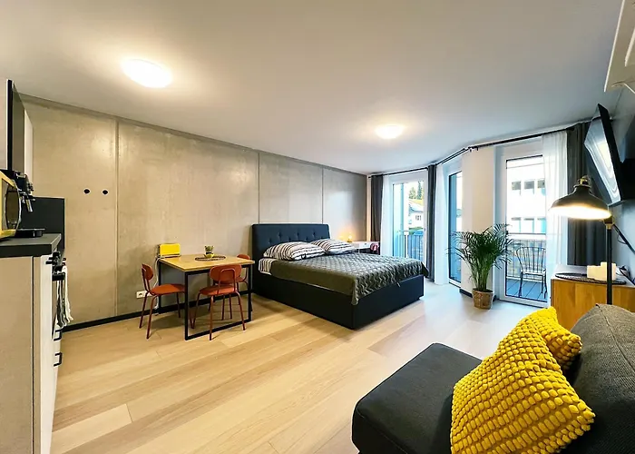 Appartement Bonquartier Design Mit Balkon, Parkplatz *