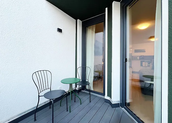 Bonquartier Design Mit Balkon, Parkplatz Appartement *