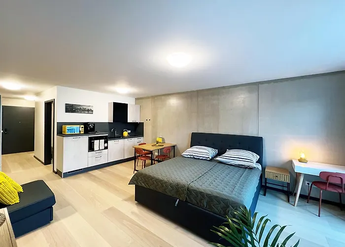 Appartement Bonquartier Design Mit Balkon, Parkplatz